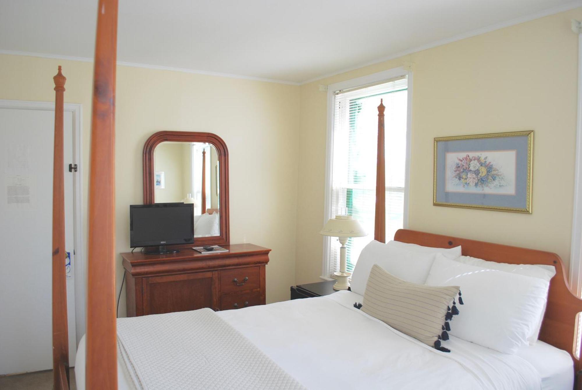 Anne'S Washington Inn (Adults Only) Saratoga Springs Room photo